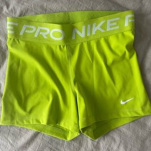 NIKE Pro 3” Shorts in Neon Yellow size S